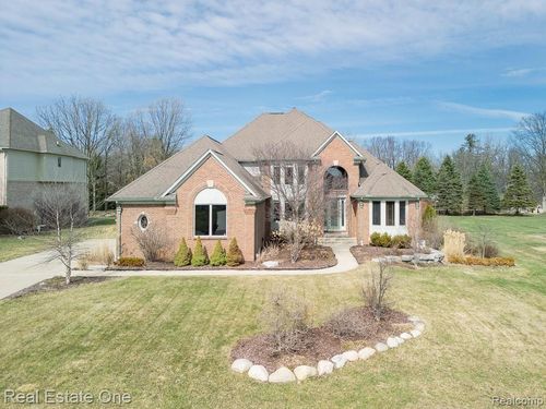 534 Parkland Hills Dr, Oakland Twp, MI, 48306-1769 | Card Image