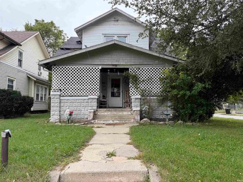 637 E Indiana Avenue, South Bend, IN, 46613-2635 | Card Image