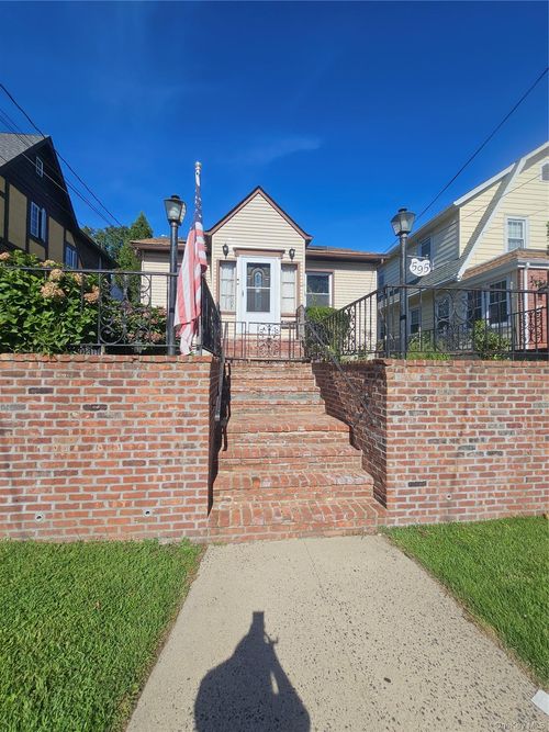 597 Kimball Ave, Yonkers, NY, 10704-1500 | Card Image