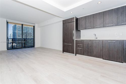 apt-3204-45 Sw 9th St, Miami, FL, 33130-3982 | Card Image
