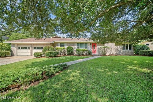 402 Holly St, Richton, MS, 39476 | Card Image