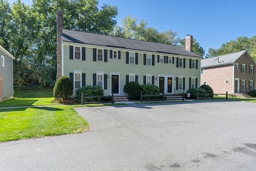 915-915 Wellman Ave, North Chelmsford, MA, 01863-1335 | Card Image