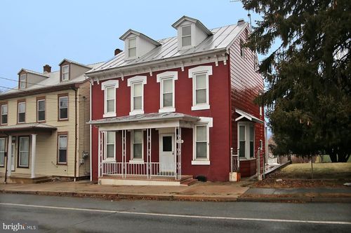 133 W Market St, JONESTOWN, PA, 17038-9522 | Card Image