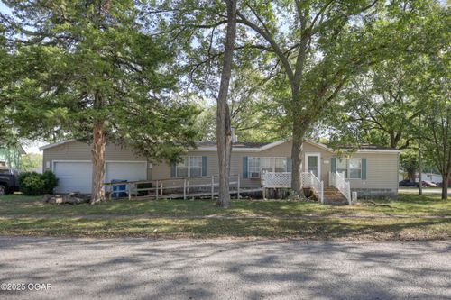 311 S Locust St, Carterville, MO, 64835-1619 | Card Image