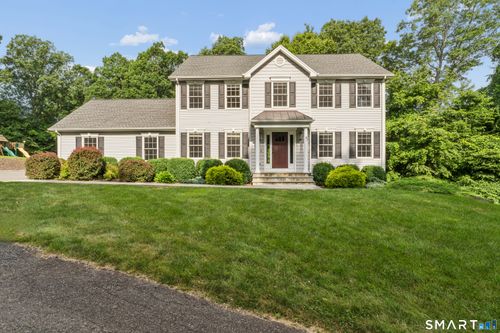 27 Nashville Road Ext, Bethel, CT, 06801-2613 | Card Image