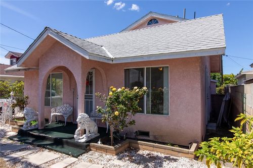 16413 Downey Ave, Paramount, CA, 90723-5529 | Card Image