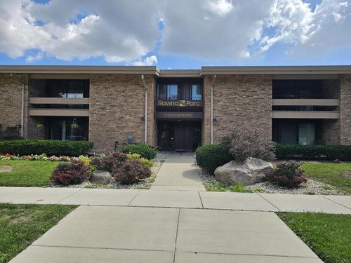 11-2650 S 60th Street, Milwaukee, WI, 53219 | Card Image