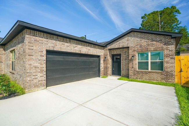 Neighborhood designed with only 49 boutique-style homes. Close-knit neighborhood with community walking trails perfect for daily strolls or morning jogs | Image 4