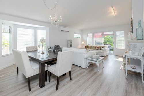 83-21138 88 Ave, Langley, BC, V1M2G7 | Card Image