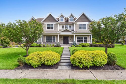 218 Golf Edge Dr, Westfield, NJ, 07090-1806 | Card Image