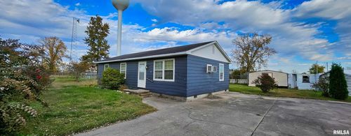 100 Iroquois St, Mc Clure, IL, 62957-9797 | Card Image