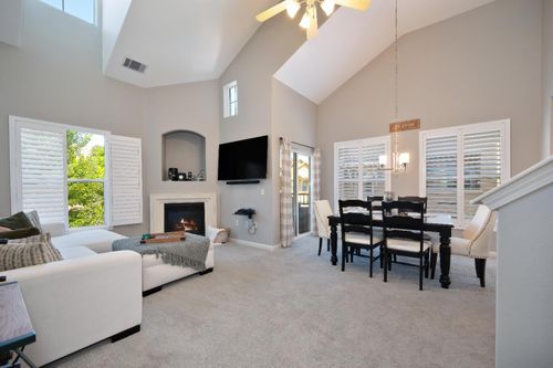 unit-7-2439 Torino St, West Sacramento, CA, 95691-6058 | Card Image