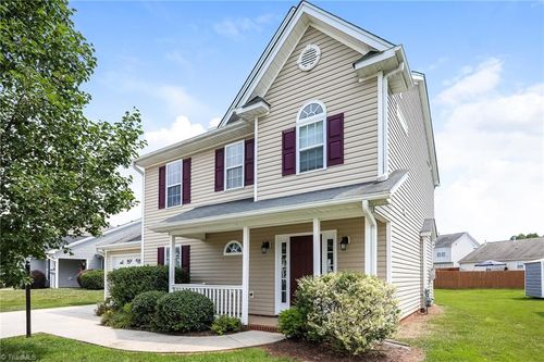 1506 Hamilton Hills Dr, Greensboro, NC, 27406-9812 | Card Image