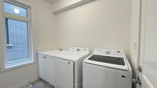 1546 Moonseed Pl, House attached with 3 bedrooms, 3 bathrooms and 1 parking in Milton ON | Image 29