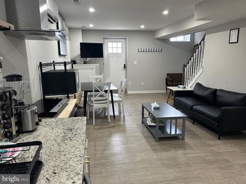 6604 Oak St, CHEVERLY, MD, 20785-1440 | Card Image