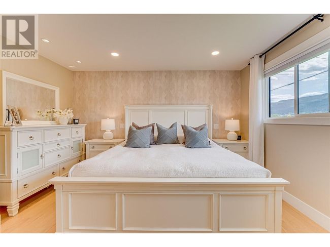 8935 Kalamalka Rd, House other with 4 bedrooms, 3 bathrooms and 30 parking in Coldstream BC | Image 20