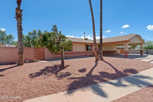 5199 S Carriage Hills Dr, Tucson, AZ, 85746-1383 | Card Image