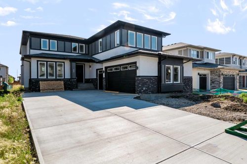 68 N Bridges Crt, Langdon, AB, T0J1X3 | Card Image