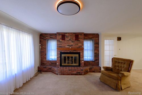 19126 Savage Rd, Belleville, MI, 48111-9623 | Card Image