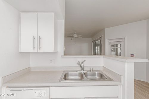 137-3302 N 7th St, Phoenix, AZ, 85014-5445 | Card Image