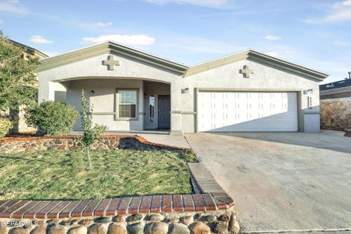 5556 Ignacio Frias Dr, El Paso, TX, 79934-3179 | Card Image