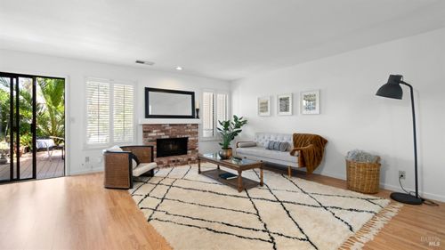 1297 Grove Cir, Benicia, CA, 94510-1751 | Card Image