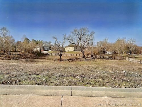 758 Harlan Dr, Tahlequah, OK, 74464-5659 | Card Image
