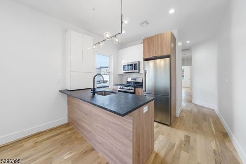 apt-2a-114 Center St, Garwood, NJ, 07027-1243 | Card Image