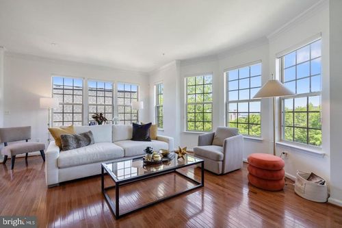 27-500 Overlook Park Dr, OXON HILL, MD, 20745-1174 | Card Image