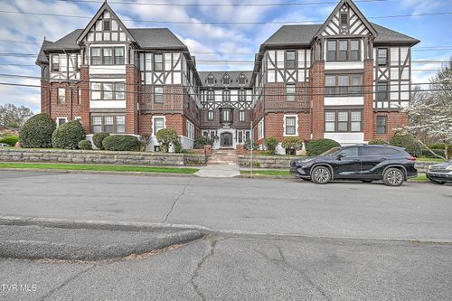 apt-31-701 W Locust St, Johnson City, TN, 37604-6563 | Card Image