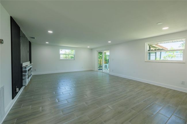 621 Gran Kaymen Way, House other with 3 bedrooms, 2 bathrooms and null parking in APOLLO BEACH FL | Image 18