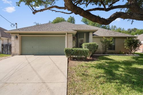 104 Susana Dr, Georgetown, TX, 78628-8730 | Card Image
