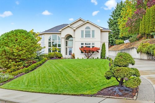 3923 Piedmont Ter, Medford, OR, 97504-9636 | Card Image