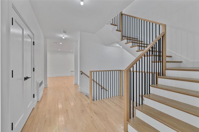 UNIT-213 - 244 Blauvelt Rd, Condo with 5 bedrooms, 3 bathrooms and null parking in Monsey NY | Image 4