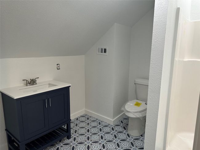 Guest Bath 1 | Image 18