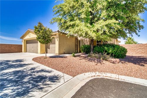 4920 Pacini Ct, Pahrump, NV, 89061-7016 | Card Image
