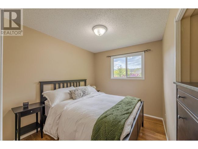 13018 Armstrong Ave, House other with 4 bedrooms, 3 bathrooms and 4 parking in Summerland BC | Image 16