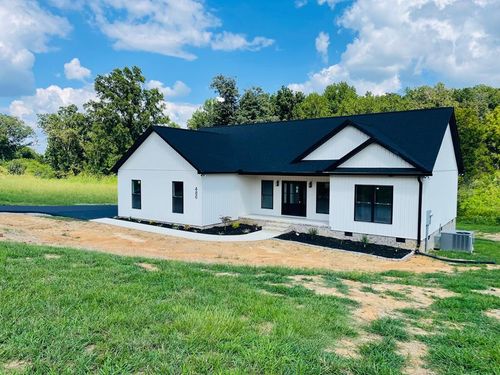 486 Pistole Rd, Sparta, TN, 38583-3236 | Card Image