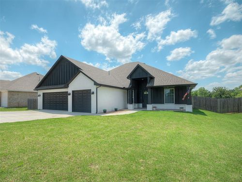 603 Sw 6th St, Jones, OK, 73049-7611 | Card Image