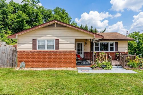 334 Trippet St, Granville, WV, 26534 | Card Image