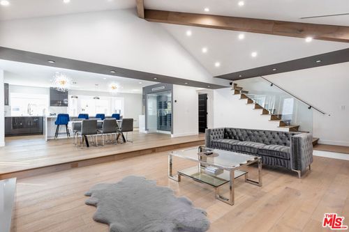 unit-10-18721 Hatteras St, Tarzana, CA, 91356-1447 | Card Image