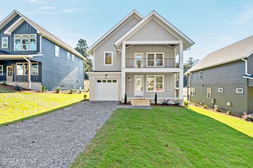 440 W Illinois Ave, Southern Pines, NC, 28387-5840 | Card Image