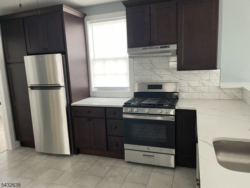 335 6th Ave, Paterson, NJ, 07524-1801 | Card Image