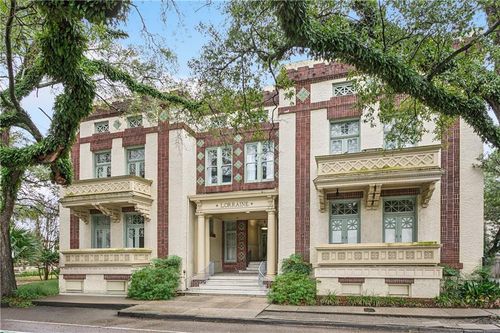 apt-k-8000 Saint Charles Ave, New Orleans, LA, 70118-2763 | Card Image