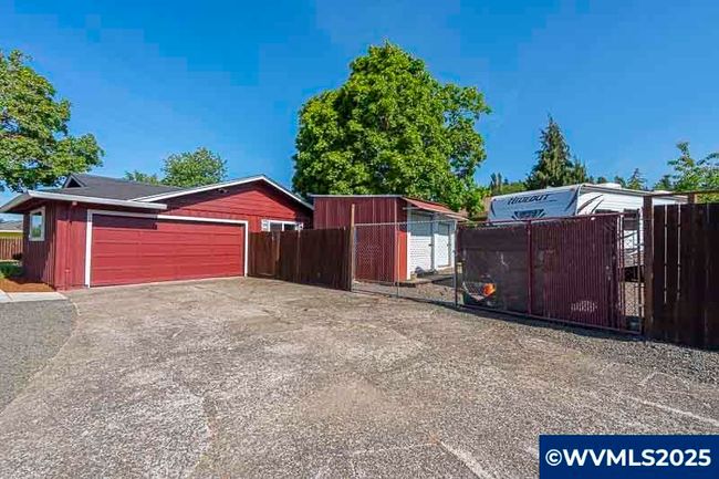 611 Ne Bockes Loop, House other with 3 bedrooms, 2 bathrooms and null parking in Sheridan OR | Image 4