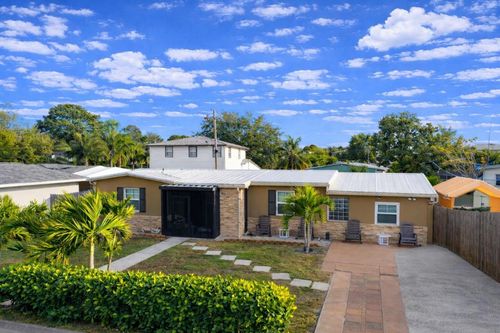 236 Se Prima Vista Blvd, Port St. Lucie, FL, 34983-8465 | Card Image