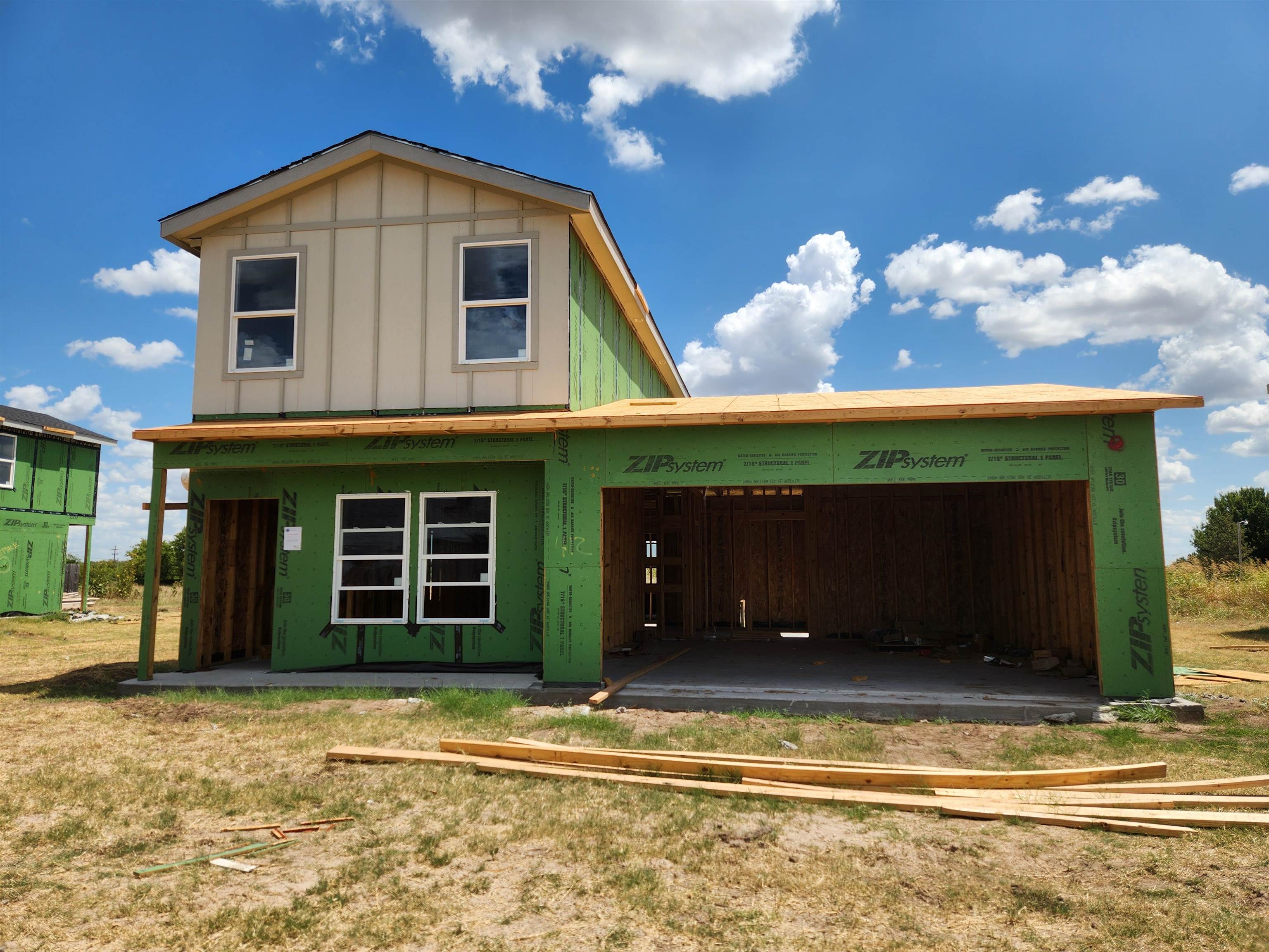 Residential in DUNCAN 4