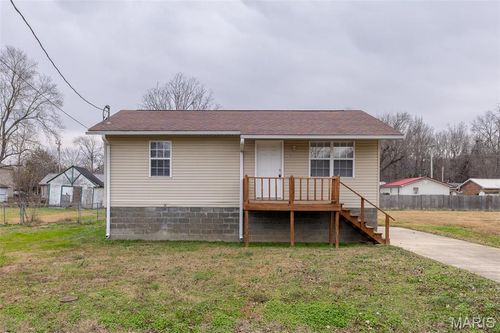 2318 Arkansas Ave, Poplar Bluff, MO, 63901-6613 | Card Image