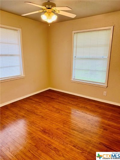 114 Crockett Street, House other with 2 bedrooms, 1 bathrooms and null parking in Port Lavaca TX | Image 3