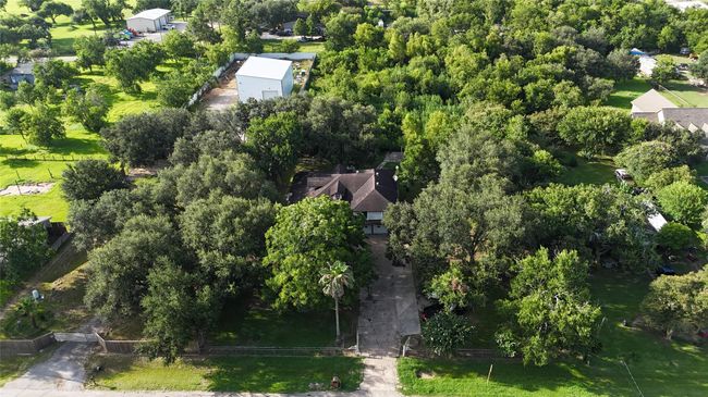7947 Moore Rd, House other with 5 bedrooms, 4 bathrooms and 2 parking in Pearland TX | Image 48